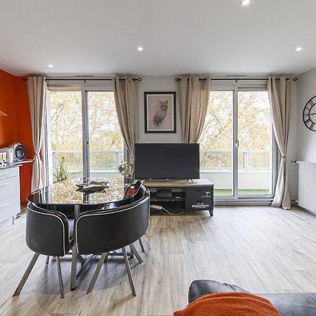 Chic Appartement Vue Sur Parc Au Calme Ανζέρ Εξωτερικό φωτογραφία